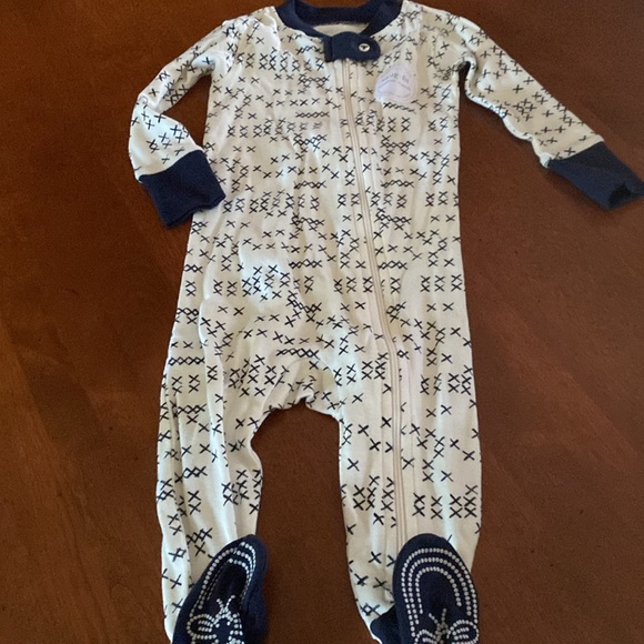 Baby clothes bundle- 3-6 months- NWT - Picture 6 of 7